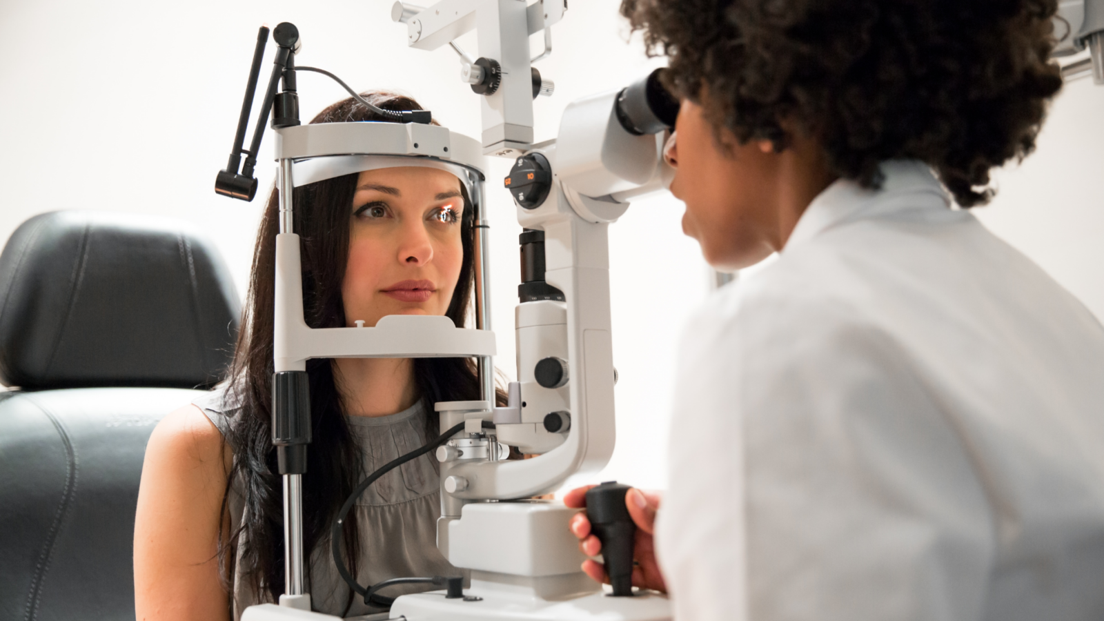 eye exam in an eye clinic vancouver wa